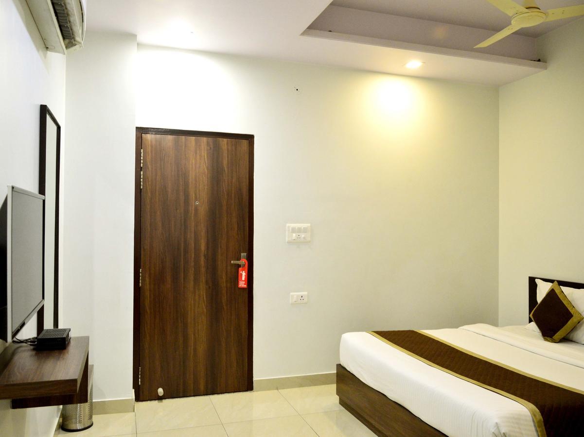 Oyo 6697 Hotel Green Lemon Jaipur Ngoại thất bức ảnh