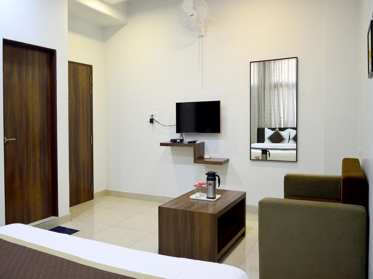 Oyo 6697 Hotel Green Lemon Jaipur Ngoại thất bức ảnh