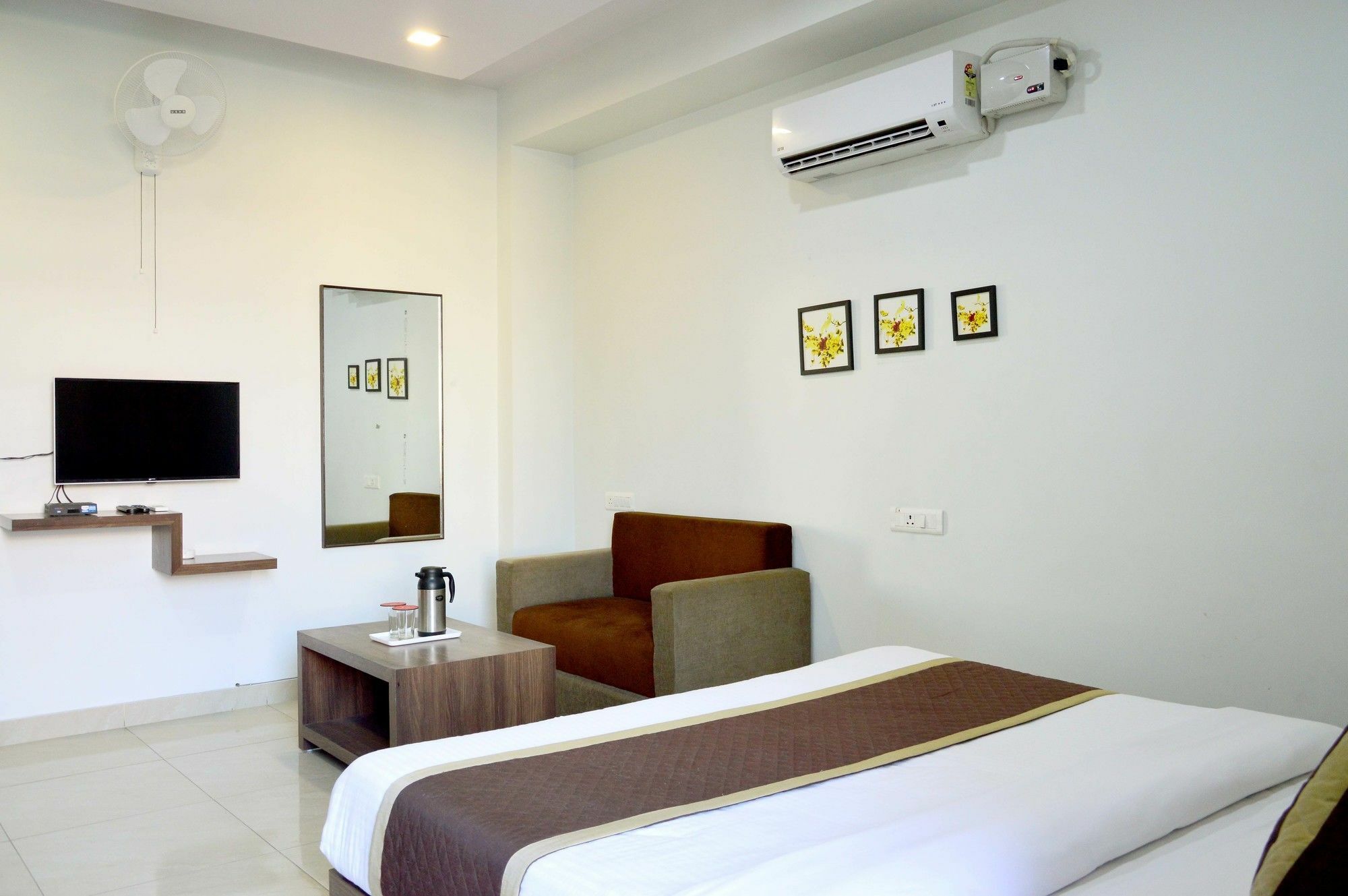 Oyo 6697 Hotel Green Lemon Jaipur Ngoại thất bức ảnh